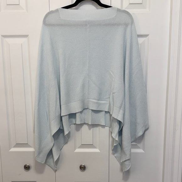 lululemon athletica Sweaters - Lululemon Light Blue Women's Knit Poncho Sweater in excellent condition